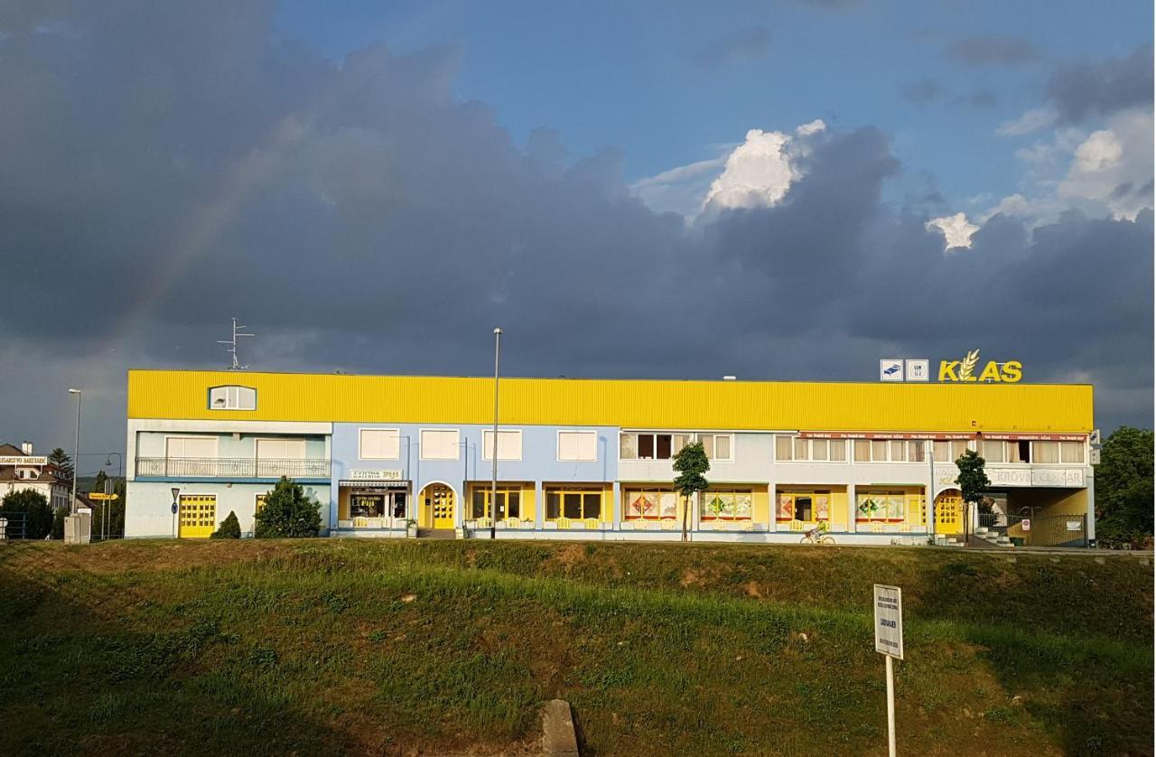 Prenociste Klas Pleternica Exterior foto