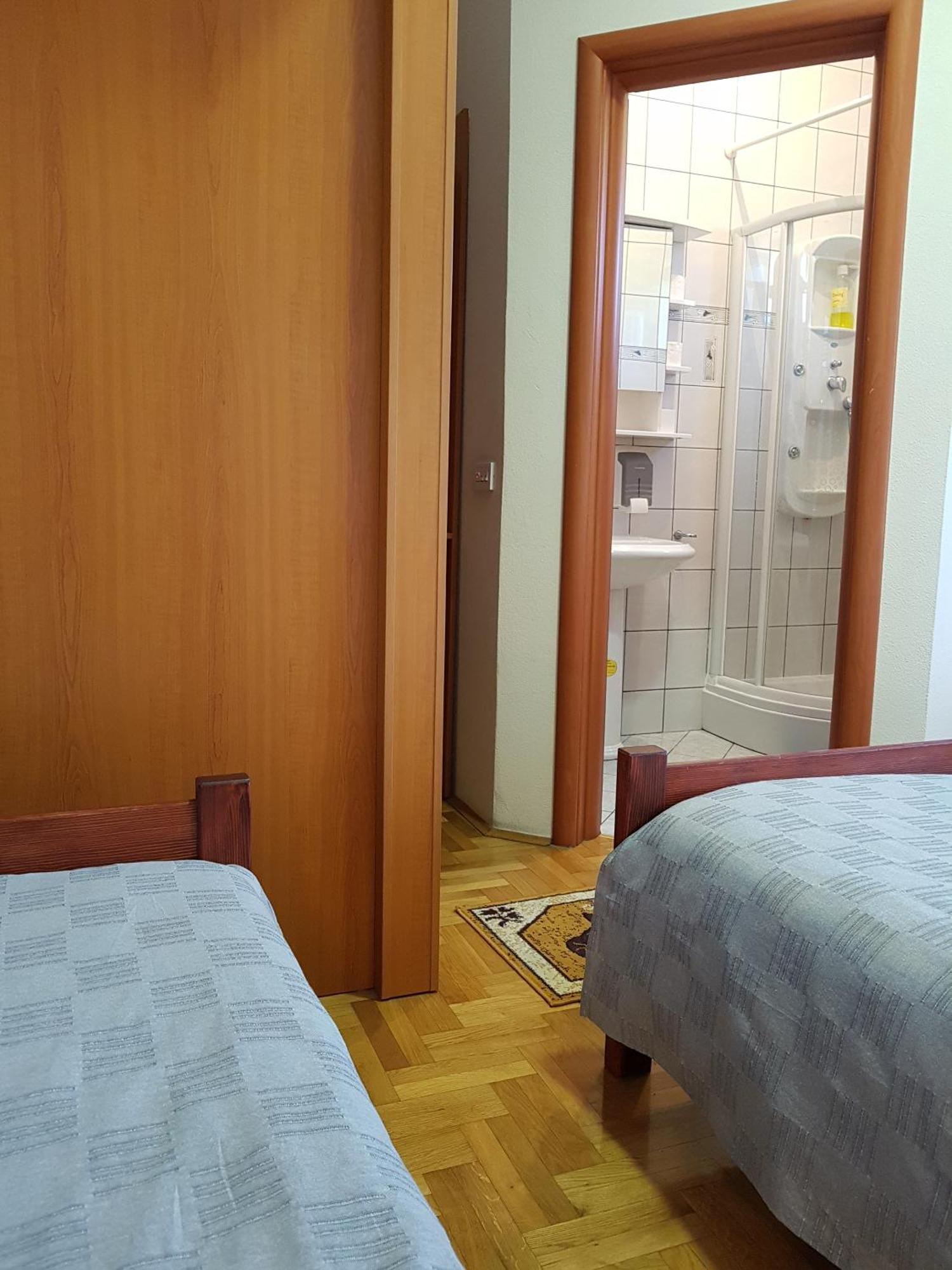 Prenociste Klas Pleternica Quarto foto